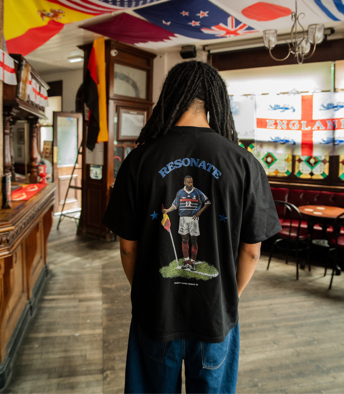 Corner Flag Tee Black