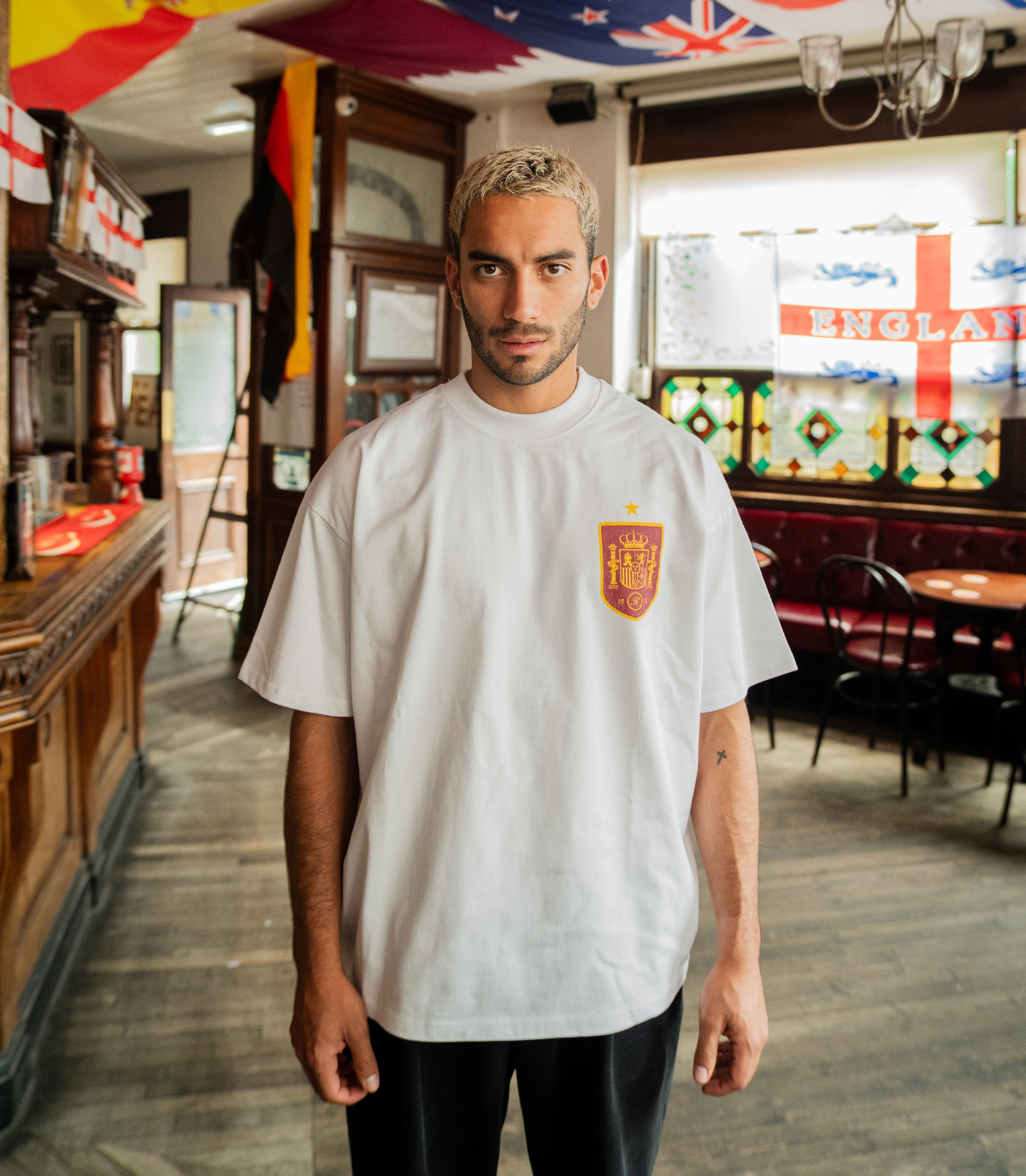 La Roja Tee White