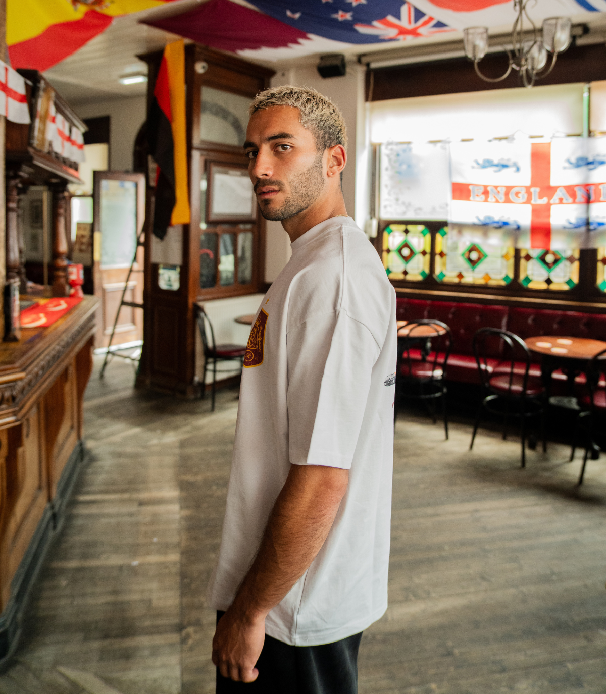 La Roja Tee White